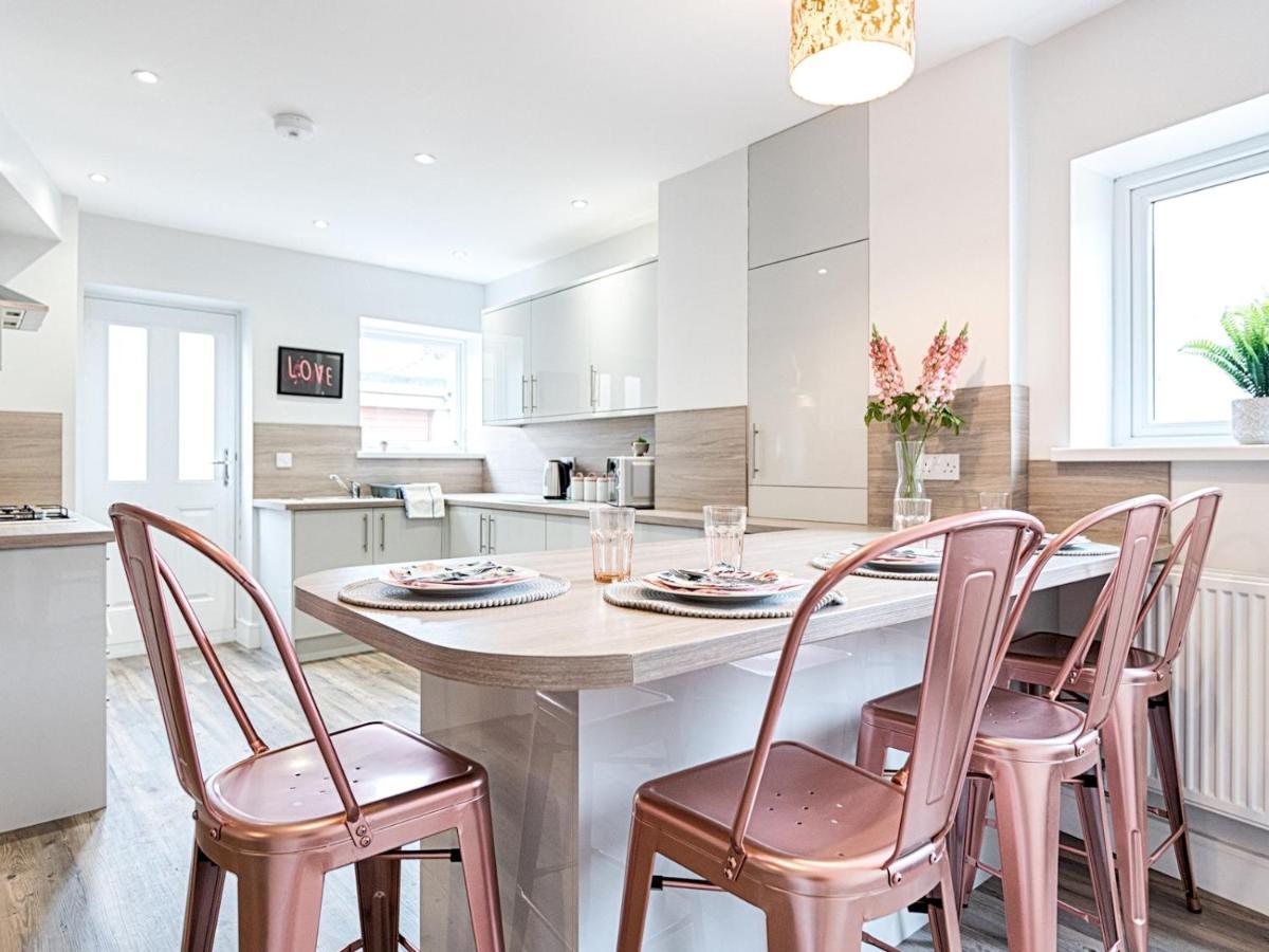 Pass The Keys Luxury Bright Spacious Family Home - Near Beaches Swansea Exteriör bild