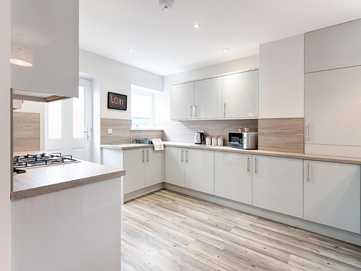 Pass The Keys Luxury Bright Spacious Family Home - Near Beaches Swansea Exteriör bild